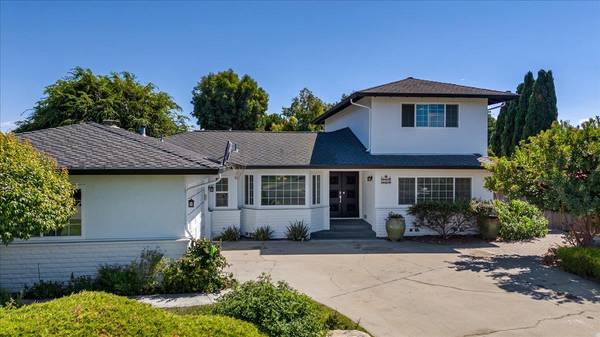 318 La Jolla Circle, Salinas, CA 93901