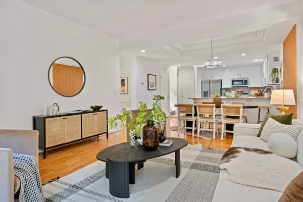 Palo Alto, CA 94306,4173 El Camino Real #1