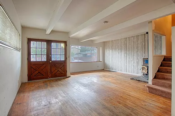 Aptos, CA 95003,107 Bennett Road