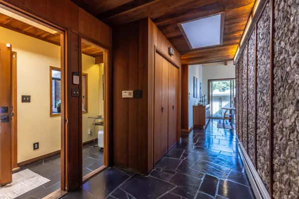 Los Gatos, CA 95033,800 Rancho Prieta Road