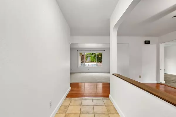 Napa, CA 94558,1091 Century Drive