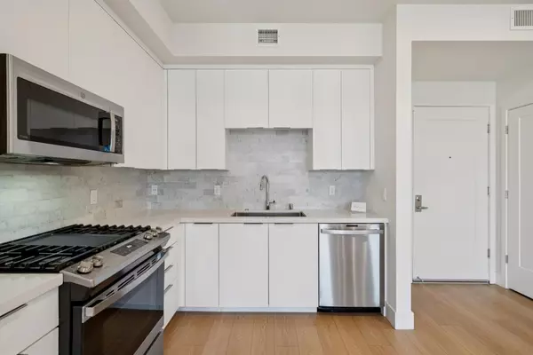 Fremont, CA 94538,3512 Vision Common #511