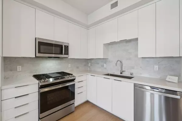 Fremont, CA 94538,3512 Vision Common #511