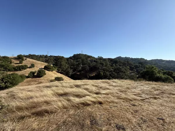 Lafayette, CA 94549,575 Morecroft Road
