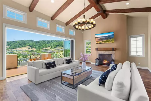 Orinda, CA 94563,21 Bigleaf Road