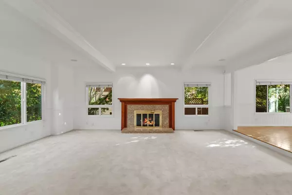 Santa Cruz, CA 95060,210 Moore Creek Road