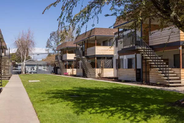 Hollister, CA 95023,711 South Street