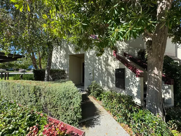 101 Shorebird Circle, Redwood City, CA 94065