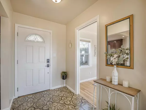 Soquel, CA 95073,3401 Crestline Way