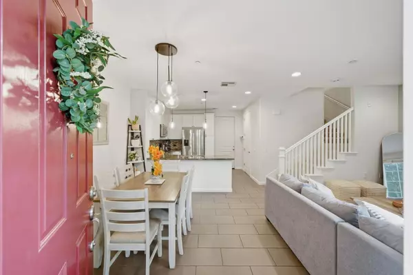 Redwood City, CA 94063,630 Bair Island Road #106