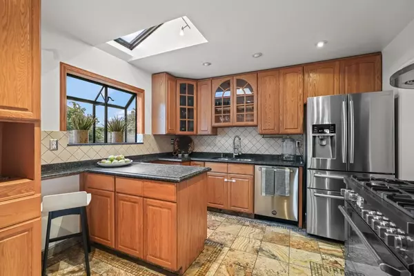 San Leandro, CA 94577,1364 Linton Street