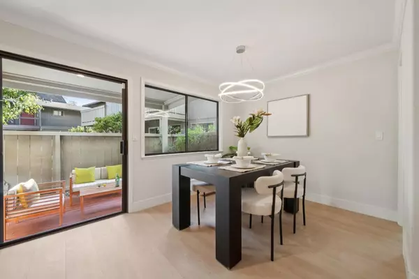 Saratoga, CA 95070,14355 Saratoga Avenue #A