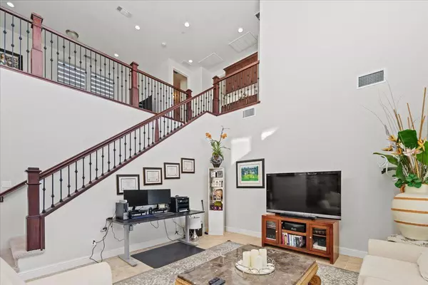 Marina, CA 93933,3013 Arido Way