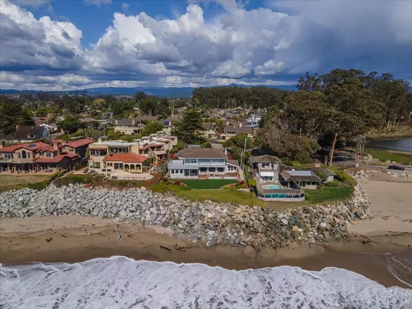 22780 E Cliff Drive, Santa Cruz, CA 95062