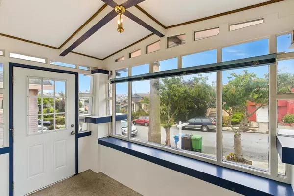 San Francisco, CA 94112,54 Eastwood Dr