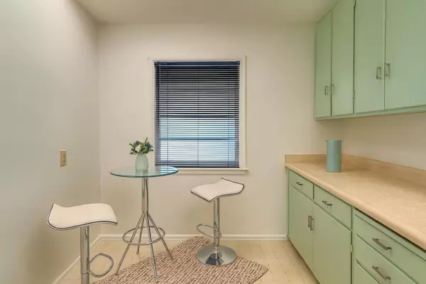 Palo Alto, CA 94306,2760-2762 Byron Street