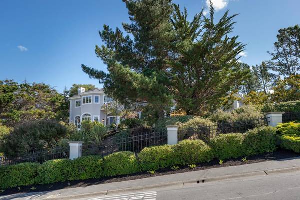 1111 Tournament Drive, Hillsborough, CA 94010