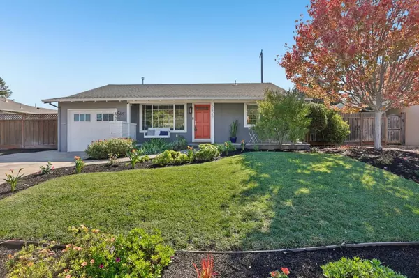 2423 Palm Avenue, Redwood City, CA 94061