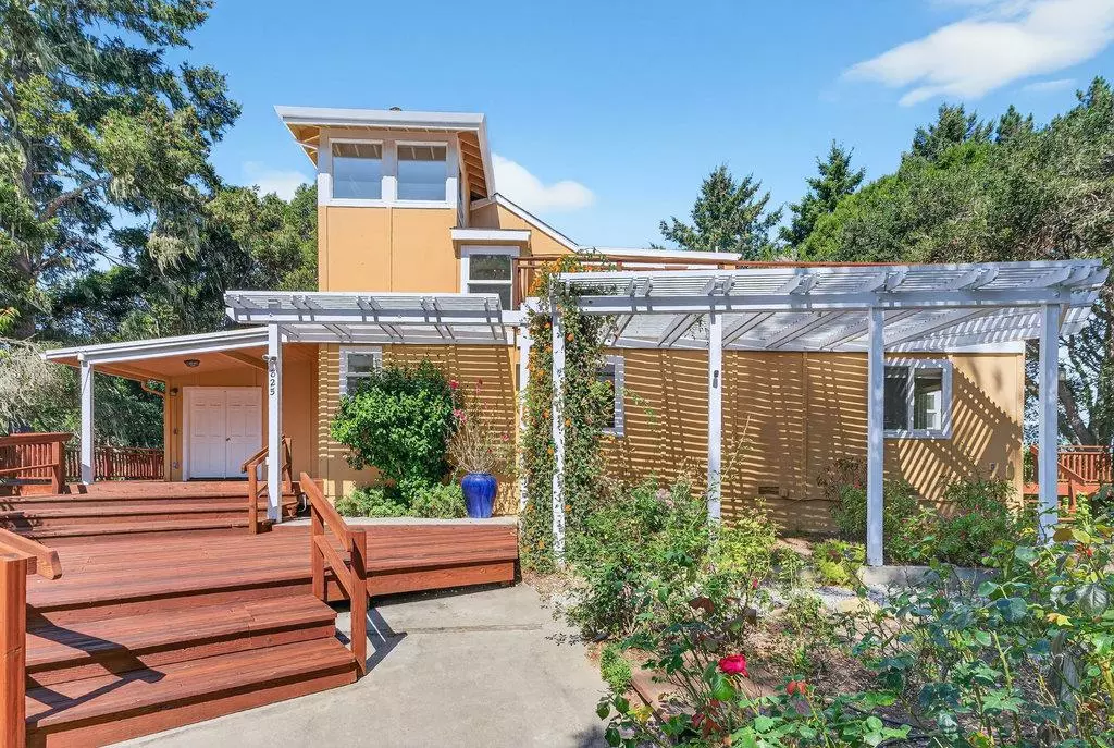 Aptos, CA 95003,825 Skyward Drive