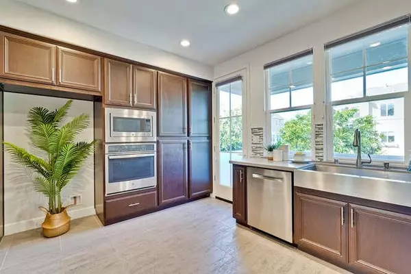 Mountain View, CA 94043,2045 Atlas Loop