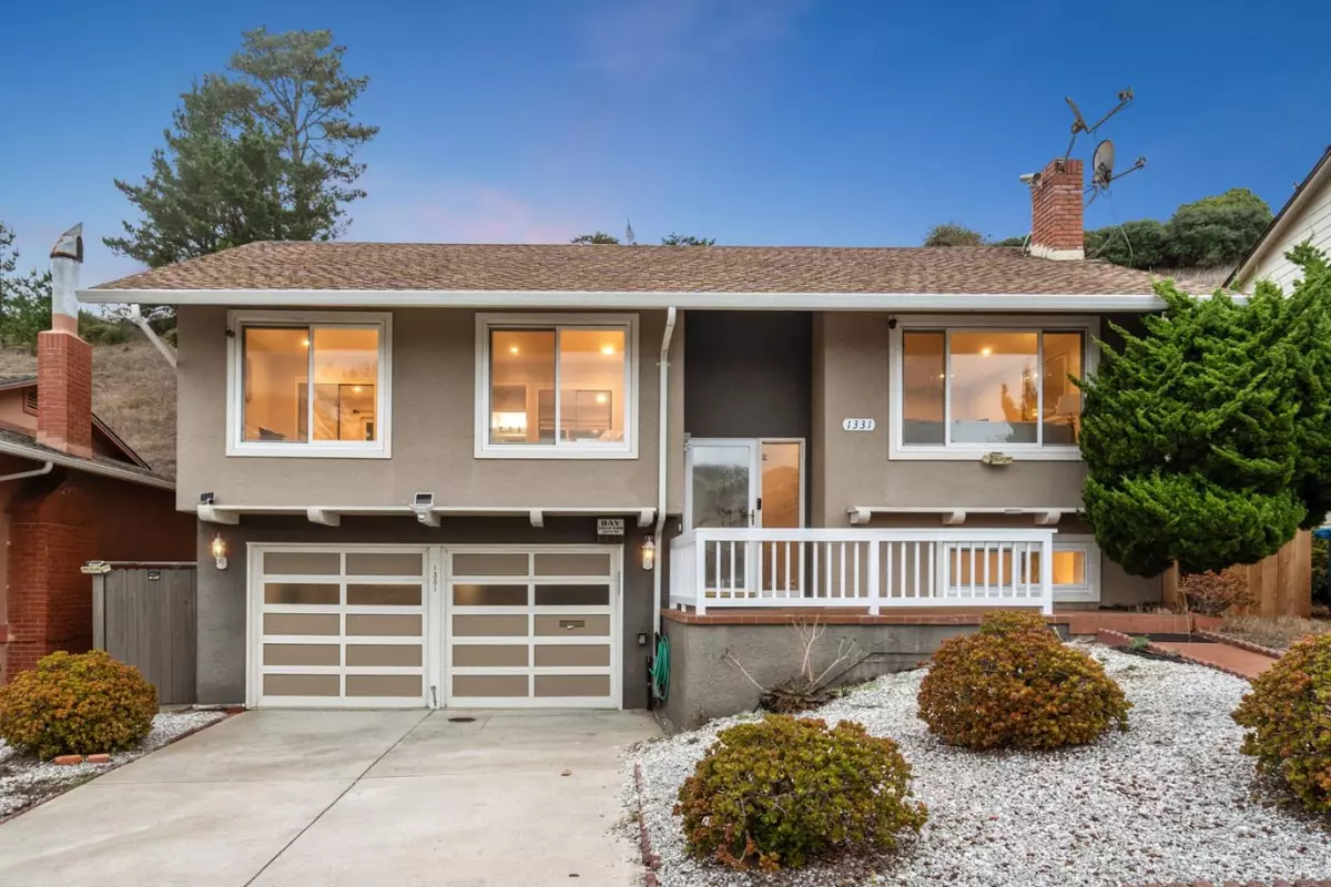 Pacifica, CA 94044,1331 Aspen Drive