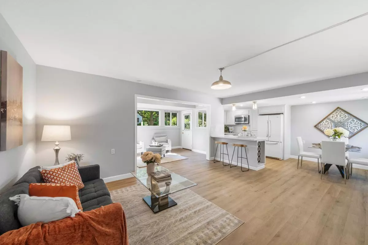 Los Gatos, CA 95032,14225 Lora Drive #56