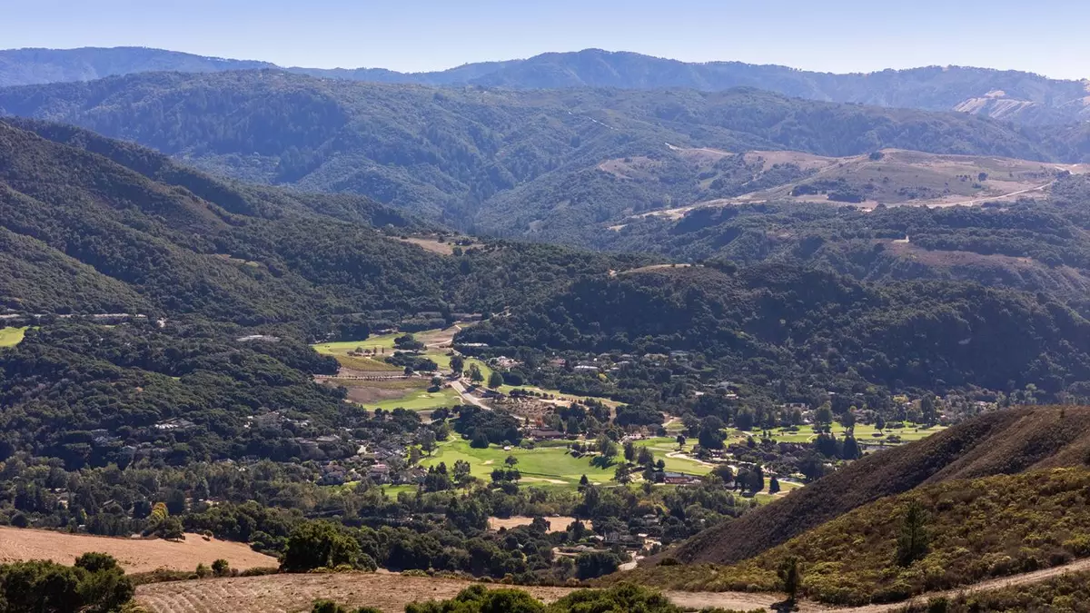 Carmel, CA 93923,10190 Calle De Robles