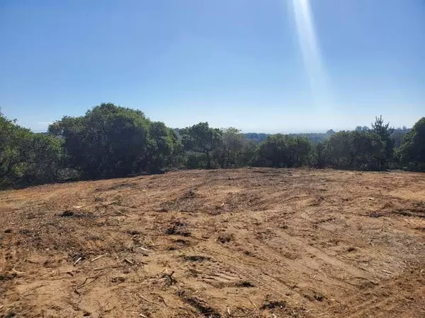 Salinas, CA 93907,19705 Moonglow Road