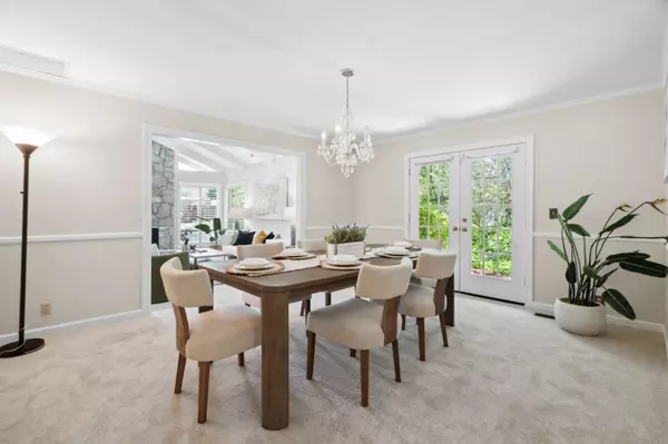 Saratoga, CA 95070,18561 Arbolado Way