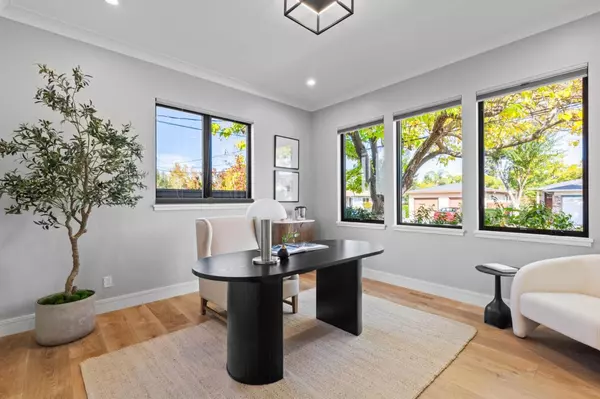 Redwood City, CA 94061,1144 McKinley Street