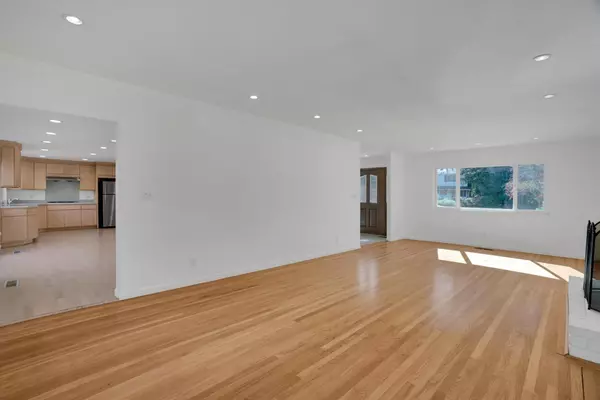 Martinez, CA 94553,239 Sierra Court