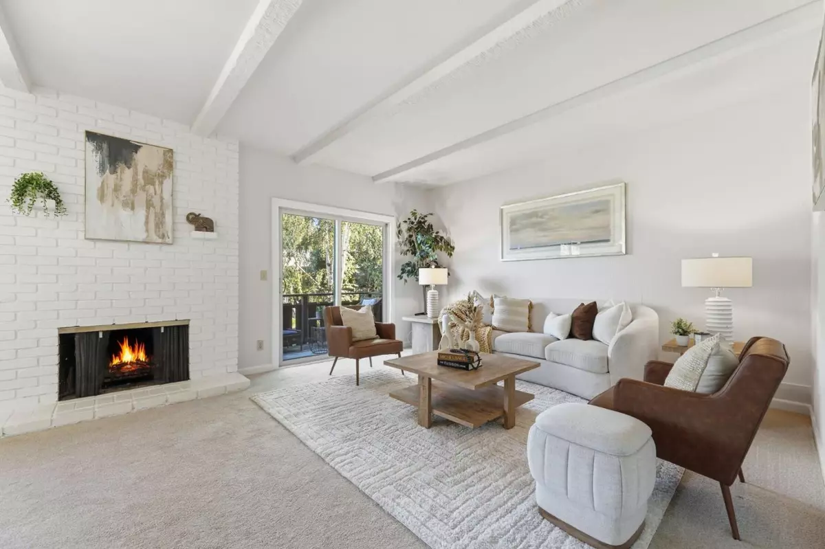 Mountain View, CA 94043,100 E Middlefield Road #6G