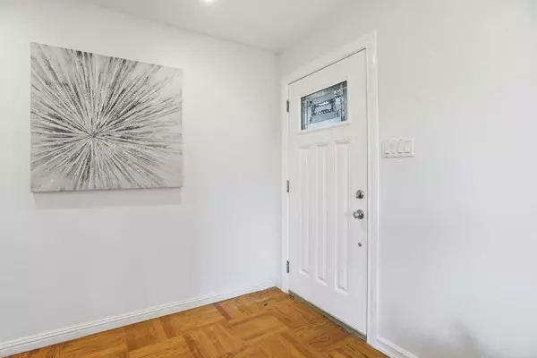 Daly City, CA 94015,953 Higate Drive