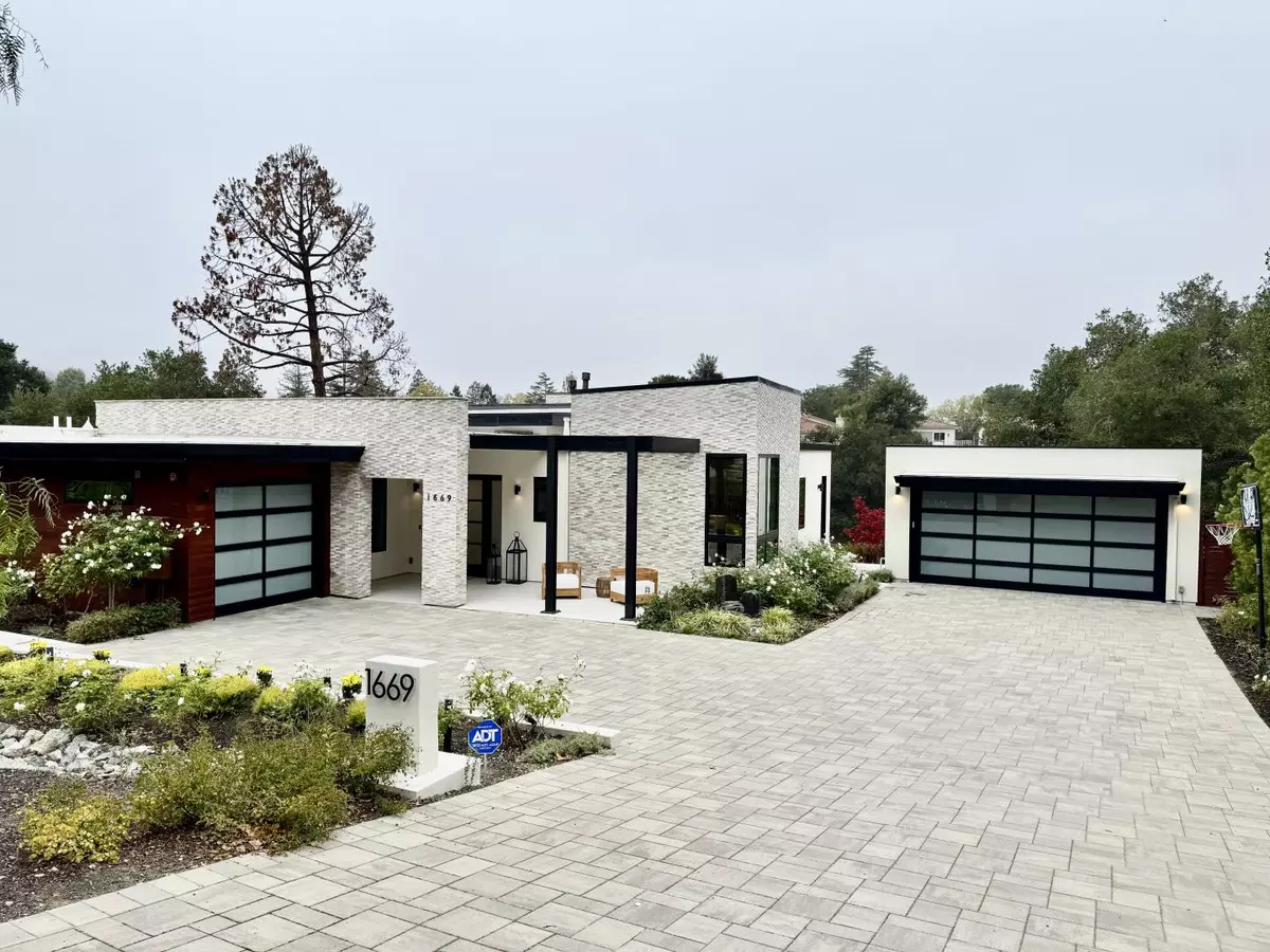 Los Altos, CA 94024,1669 Whitham Avenue