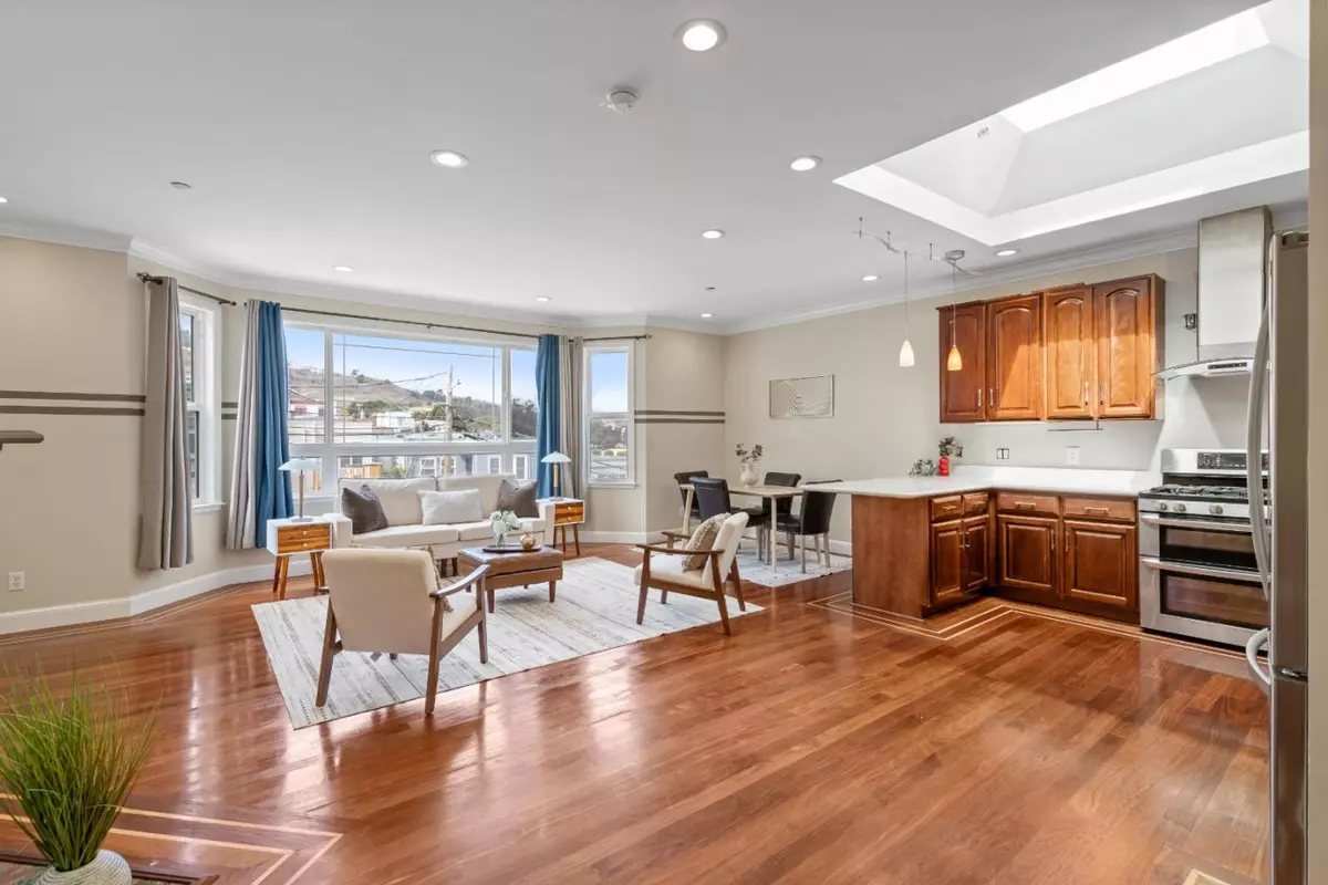 Daly City, CA 94014,1047 Schwerin Street