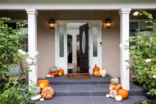 Redwood City, CA 94061,552 Rutherford Avenue