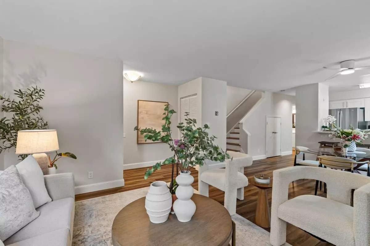 San Jose, CA 95117,461 Northlake Drive #25