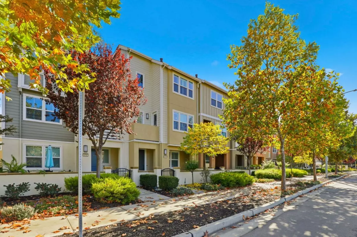 Morgan Hill, CA 95037,172 E Main Avenue