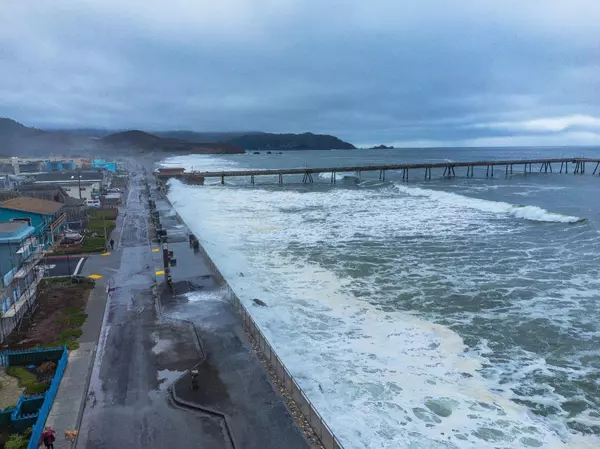 Pacifica, CA 94044,41 Carmel Avenue