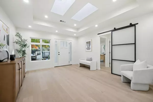 Sunnyvale, CA 94087,1125 Plymouth Drive