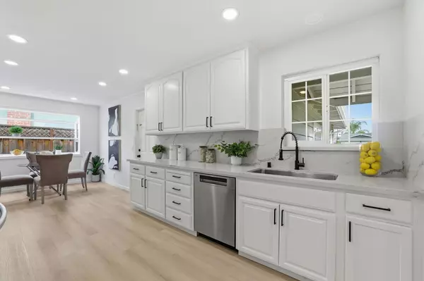 San Jose, CA 95123,5571 Sunny Oaks Drive