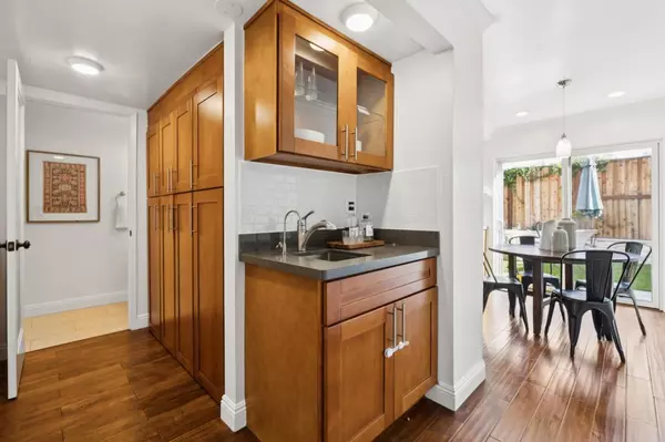 Sunnyvale, CA 94085,646 S Ahwanee Terrace