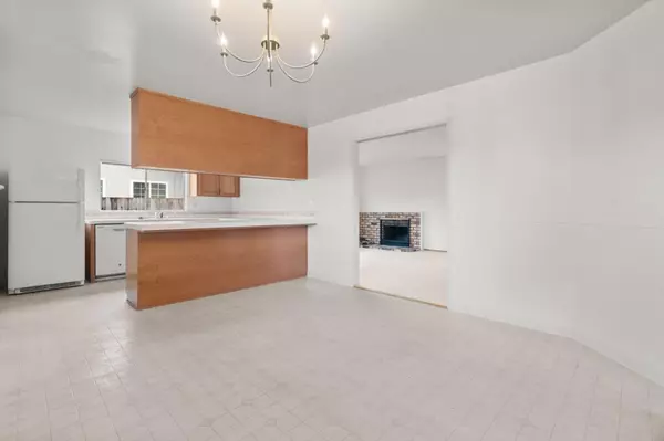 Sunnyvale, CA 94087,1401 S Mary Avenue