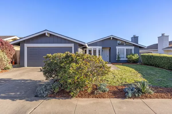 Half Moon Bay, CA 94019,1557 Mizzen Lane