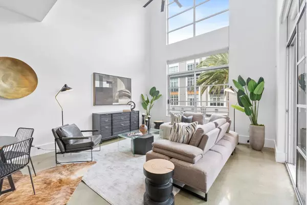 San Jose, CA 95128,333 Santana Row #201