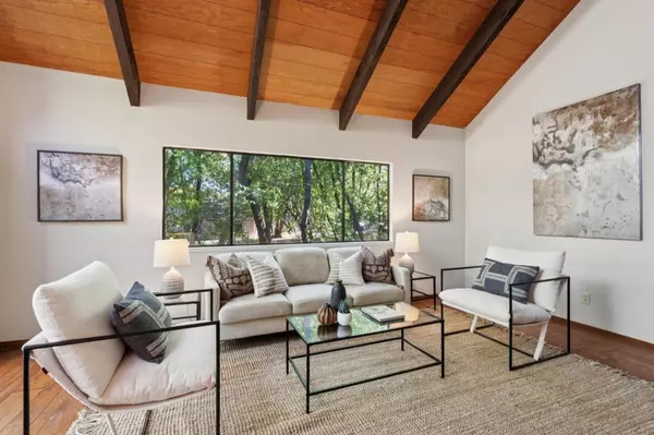 Novato, CA 94949,702 Indian Way