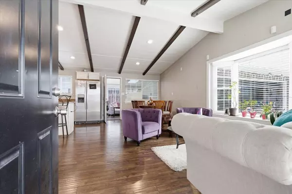 Hayward, CA 94545,2627 Naples Street