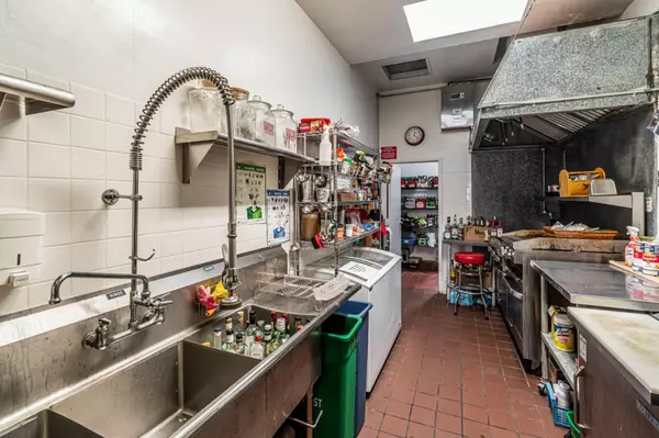 San Francisco, CA 94112,5740 MISSION Street