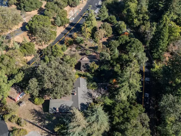 Los Altos Hills, CA 94022,25310 Elena Road