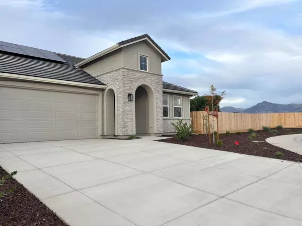 Hollister, CA 95023,884 Carmelina Court